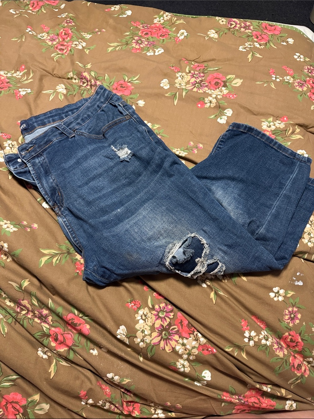 NWOT High-Rise Distressed Women's Boyfriend Jeans - Blue